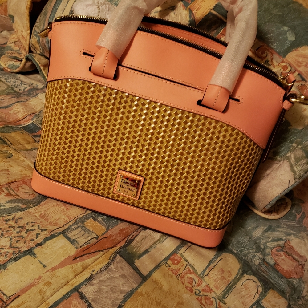 Designer Purses - Picture 12 of 16
